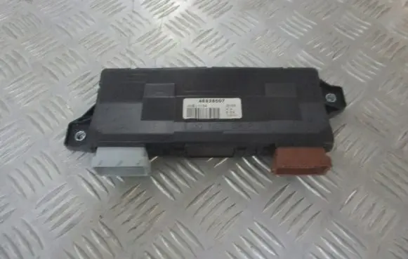 Fiat Croma Central body control module 46828007