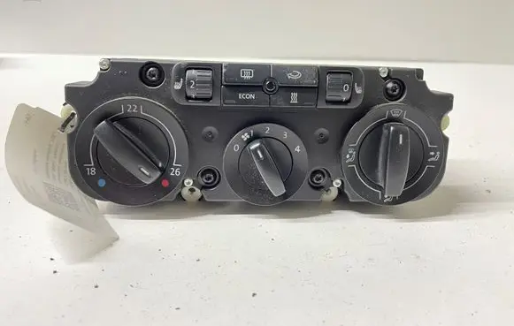 Volkswagen PASSAT B6 Climate control unit