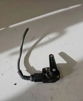 Audi A6 S6 C6 4F Front height sensor lever 6PM00873900 231105