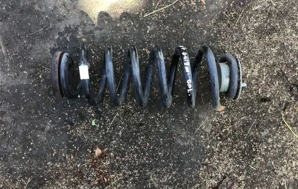 Jeep Cherokee Rear coil spring 68372945AA 2945AA