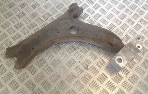 Volkswagen Golf V Front lower control arm/wishbone