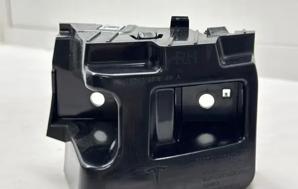 Tesla Model Y Juniper Bumper support mounting bracket corner 218618400A