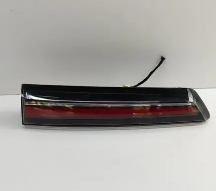 Opel Mokka B Tailgate rear/tail lights 9833944580