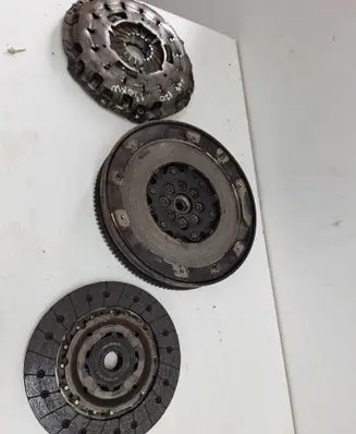 BMW 5 E60 E61 Clutch set kit 324063910