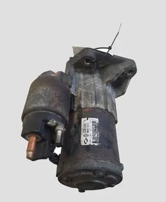 Renault Trafic III (X82) Starter motor 233003248R M000T39372