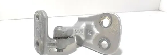 Land Rover Discovery 3 - LR3 Rear door lower hinge BDB780072