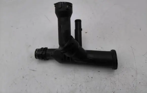 Audi A5 Engine coolant pipe/hose 04L121026R
