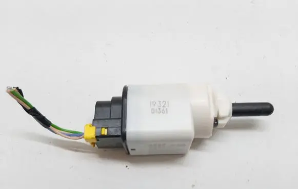 Opel Corsa F Brake pedal sensor switch 9813503180