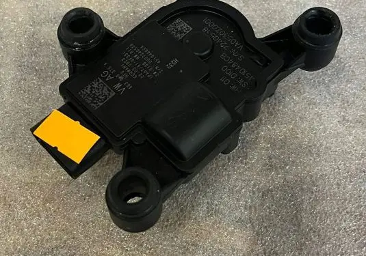 Audi Q7 4M Other devices 8B3963375A