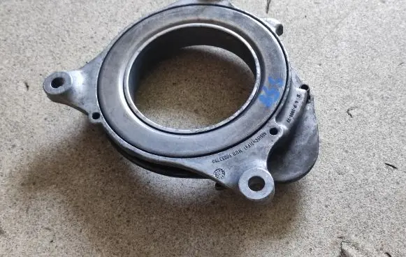 BMW X4M F98 Alternator belt tensioner 90053749