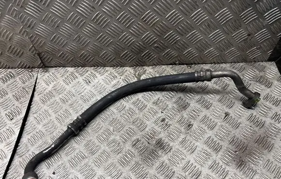 Ford Focus C-MAX Air conditioning (A/C) pipe/hose