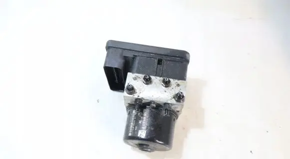 Volkswagen Golf IV ABS Pump