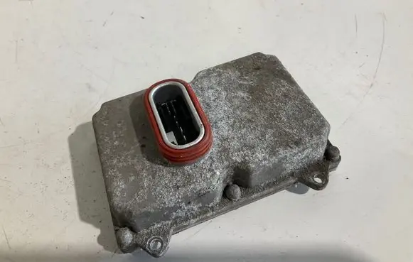 Mercedes-Benz E W211 Headlight ballast module Xenon A0028202426 5DF00827900
