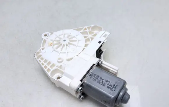 Audi A6 C7 Rear door window regulator motor 8K0959811A