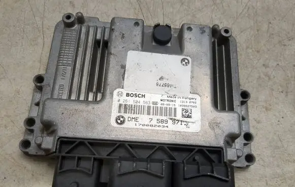 Mini One - Cooper Coupe R56 Engine control unit/module 0261S04563 170082034 7589971