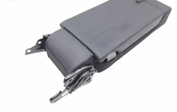 BMW 2 Active Tourer U06 Rear seat armrest