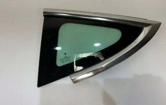 Tesla Model 3 Rear side window 151497800B