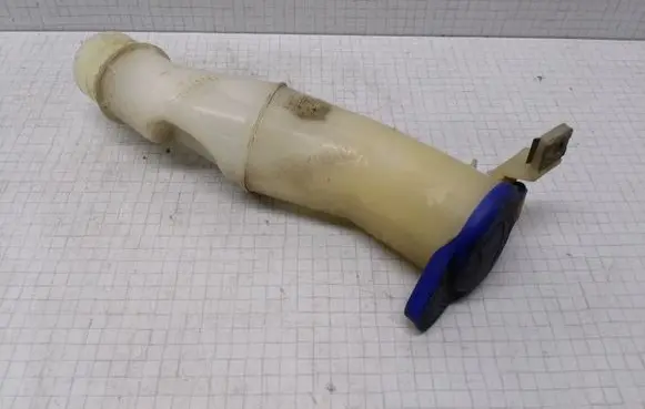 Volvo S60 Window washer liquid tank fill tube 9178568