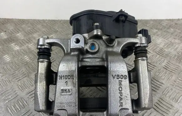 Jeep Grand Cherokee WL Rear brake caliper 068332774AA
