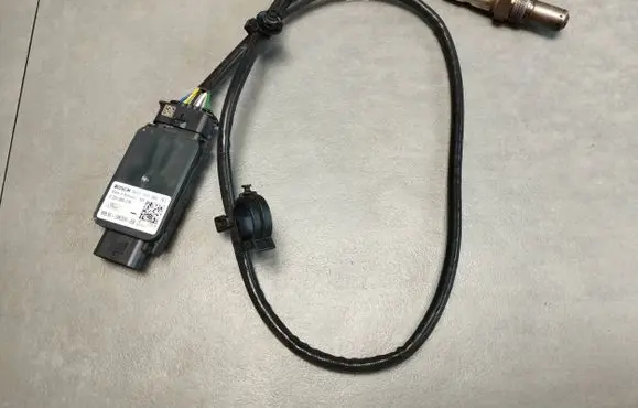 Volkswagen Amarok II Lambda probe sensor 0281009275 MB3G5M209BB