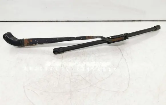 Mini One - Cooper R50 - 53 Front wiper blade arm 80005586