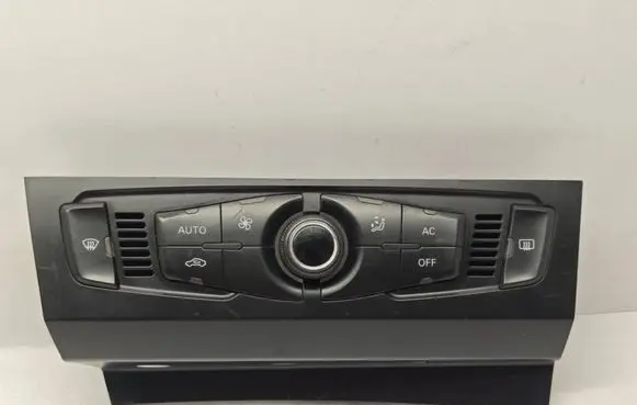 Audi A5 8T 8F Climate control unit 8T2820043AD
