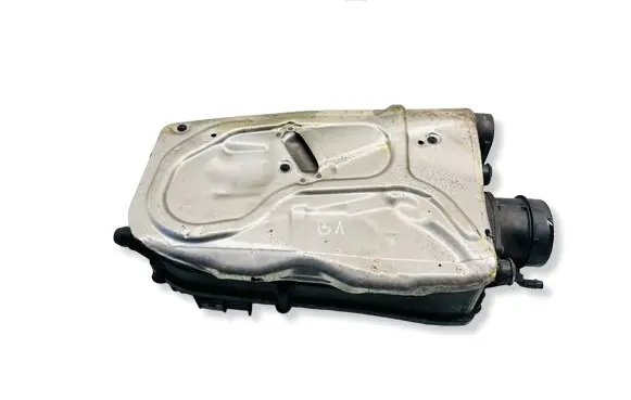 Mercedes-Benz GLK (X204) Air filter box A6510902001