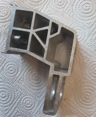 Mercedes-Benz E W238 Radiator mount bracket A2385010100 001180111A