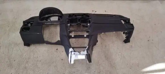 BMW X3 E83 Dashboard 3400698 7055976 291238