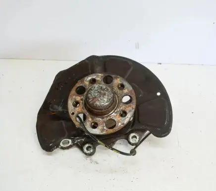 Mercedes-Benz E W212 Front wheel hub