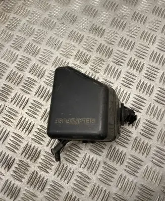 Toyota Avensis T220 Fuse box set