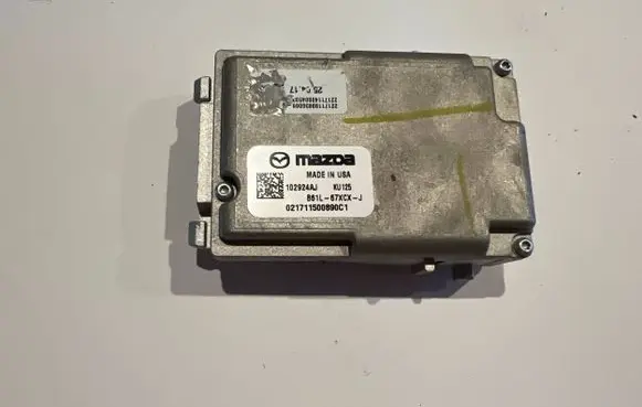 Mazda 3 III Windshield/windscreen camera B61L67XCXJ