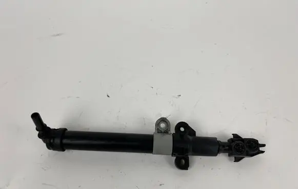 Maserati Quattroporte Headlight washer spray nozzle 