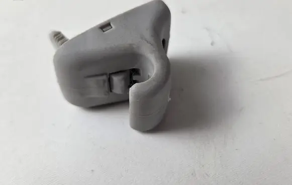 Hyundai i20 (BC3 BI3) Sun visor clip/hook/bracket 