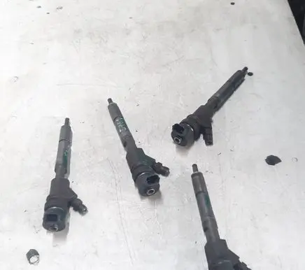 Toyota Yaris Fuel injectors set 0445110262