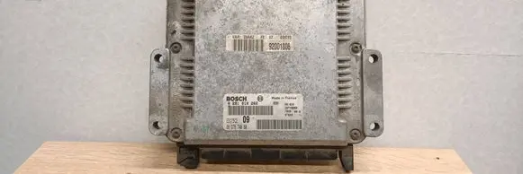 Peugeot 607 Engine control unit/module 0281010262 9637874080 EDC15C3