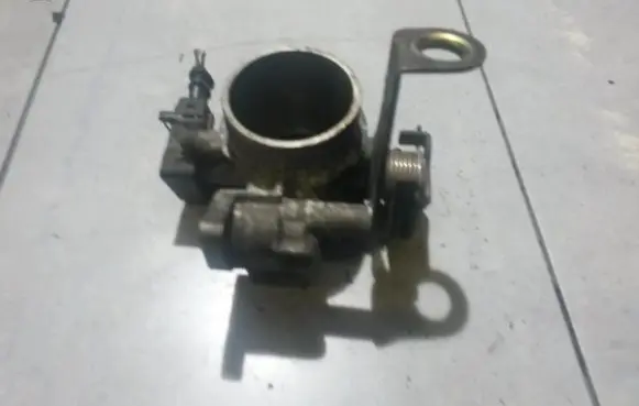 Renault Megane I Throttle valve