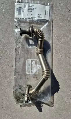 Peugeot 308 EGR valve line/pipe/hose 9803842980