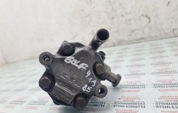Volkswagen Golf IV Power steering pump 1J0422154A
