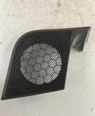 Jeep Grand Cherokee (WK) Side speaker trim/cover 5KB01TRM