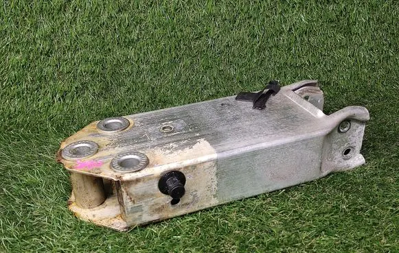 Radiator support slam panel bracket