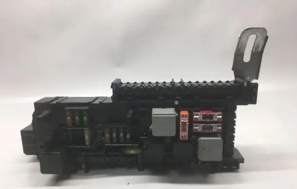 Mercedes-Benz C W204 Fuse module 016706581 0167065851A