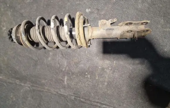 Hyundai i20 (PB PBT) Front shock absorber/damper