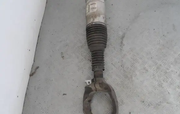 Land Rover Range Rover L405 Front air suspension shock absorber 22277022