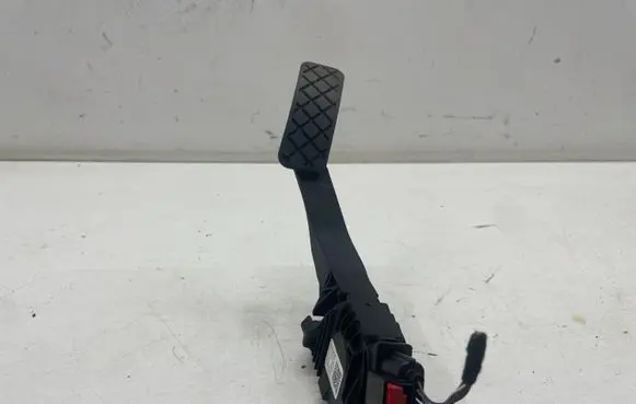 Volkswagen PASSAT B8 Accelerator throttle pedal 5Q2723503D