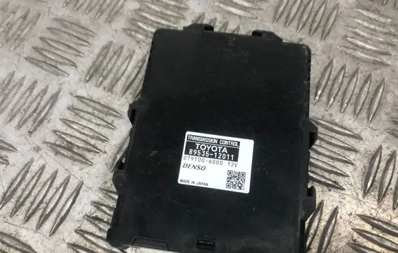 Toyota Auris E180 Gearbox control unit/module 8953512011