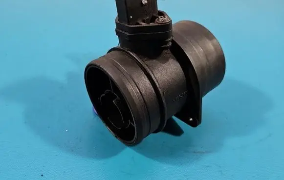 Audi A3 S3 8P Mass air flow meter 0281002461 IMPRK1612135