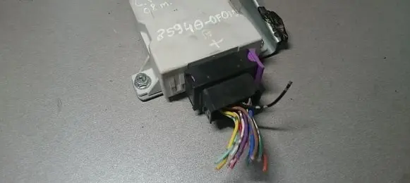 Toyota Corolla Verso AR10 Window wiper relay 859400F010A