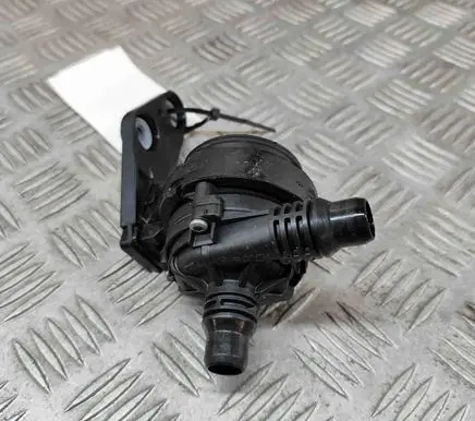 BMW X3 G01 Electric auxiliary coolant/water pump 8474820