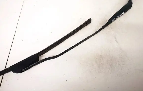 Audi A4 S4 B5 8D Front wiper blade arm 8d1955408b